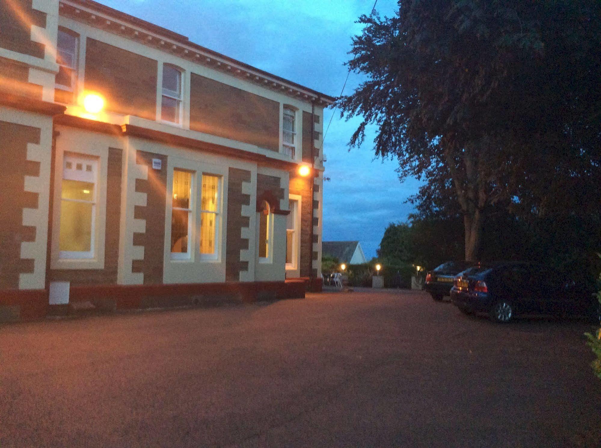 Taychreggan Hotel Данди Экстерьер фото